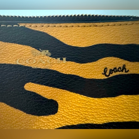 Coach Tiger Stripe Leather Wristlet – Animal Print Zip Pouch - Picture 6 of 7
